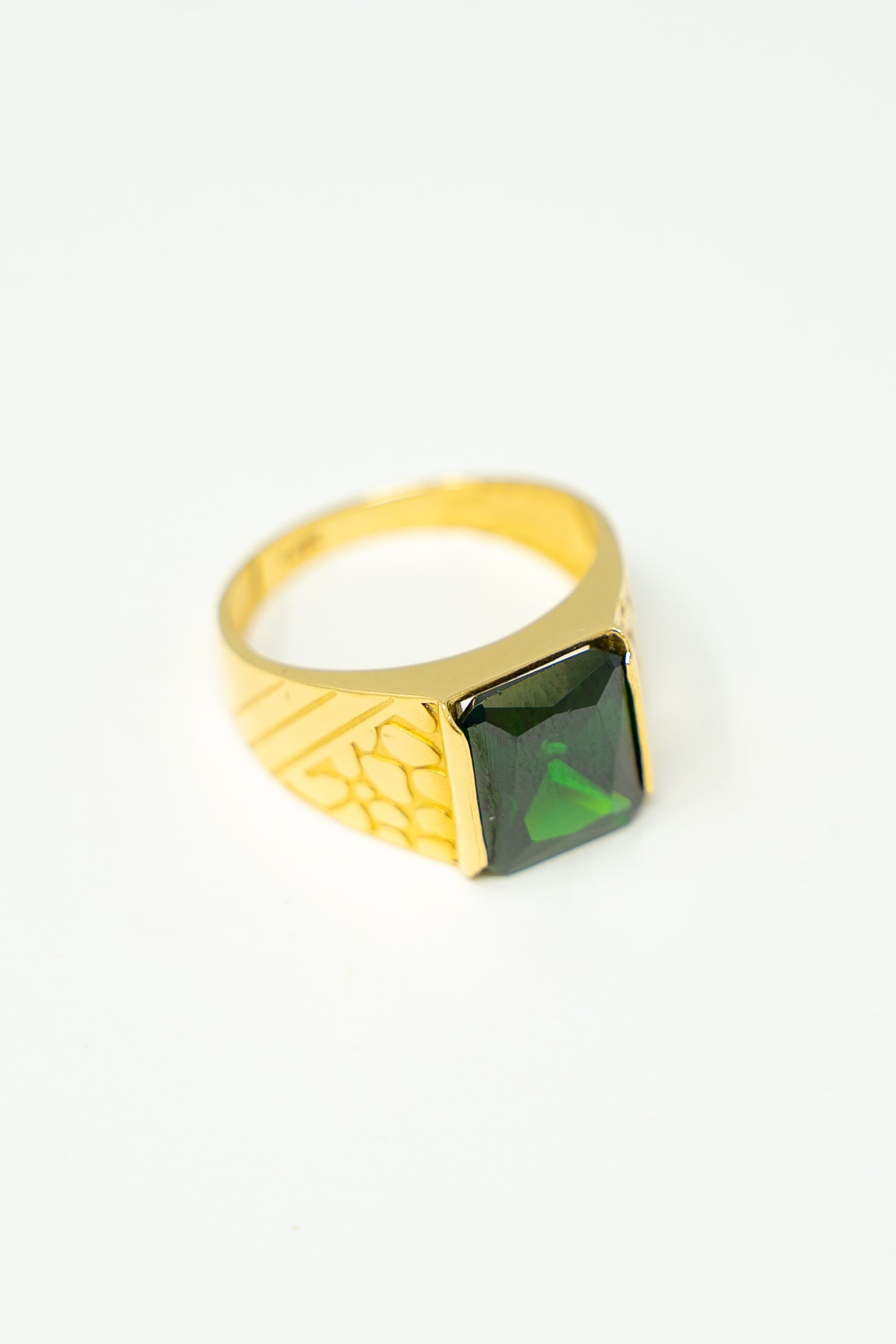 MEN'S RING - GREEN STONE