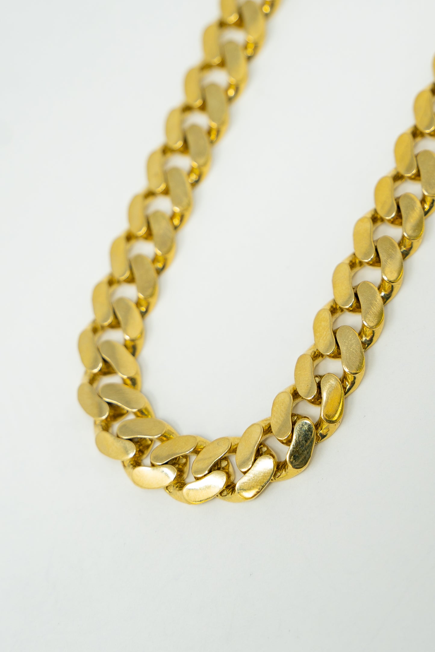 GOLD MONACO CHAIN 2024