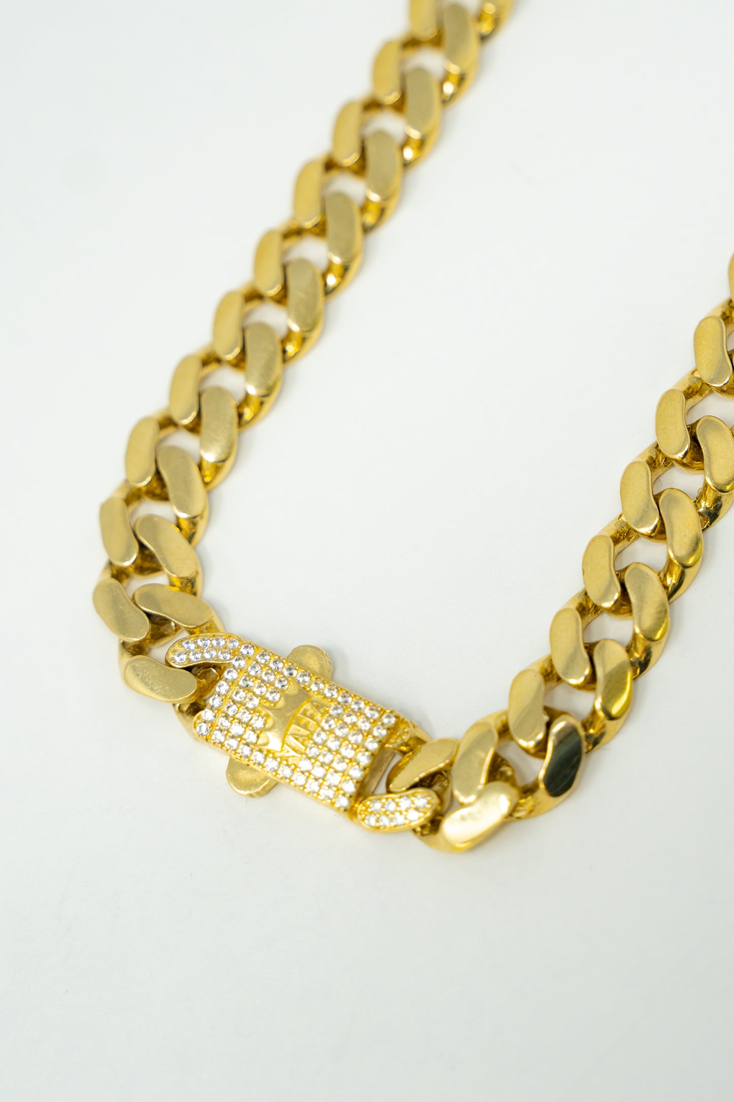 GOLD MONACO CHAIN 2024