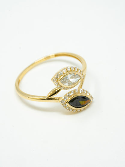 lady's ring, double Black and white stone