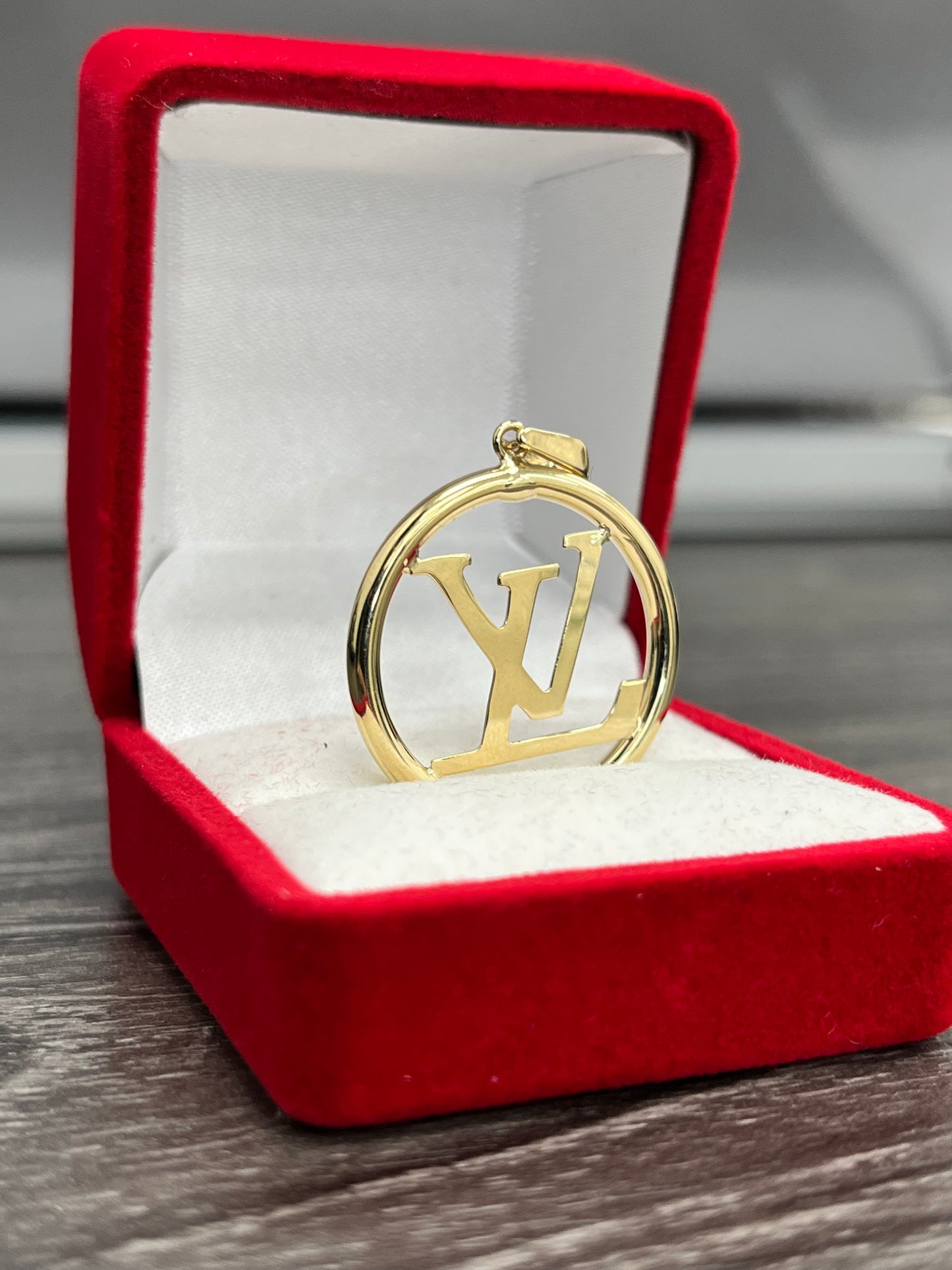 ✨DIJE LOUIS VUITTON ORO 14K✨