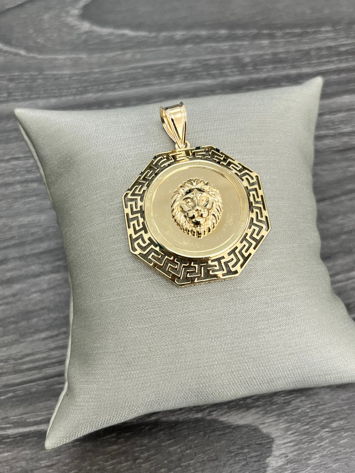 🦁 DIJE LEON ORO 14K