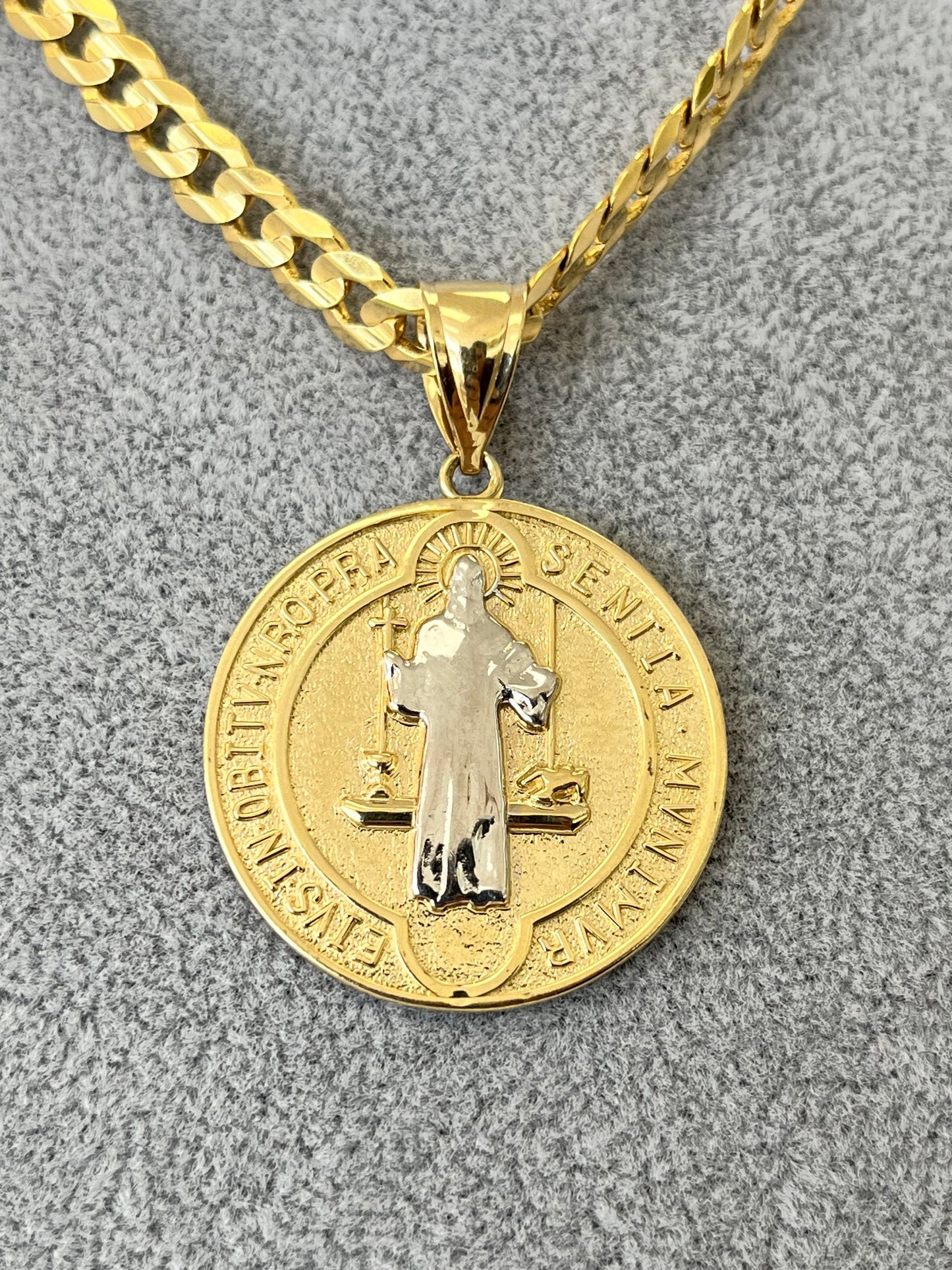 🙏MEDALLA SAN BENITO ORO 14K🙏