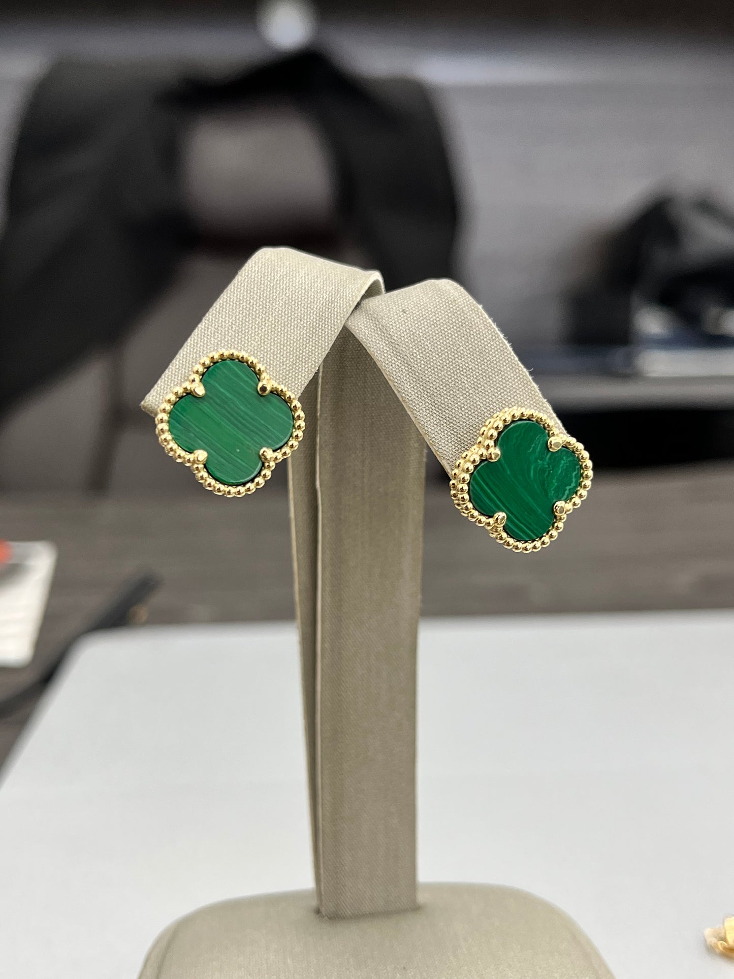 🍀ARETES TRÉBOL VERDE ORO 14K