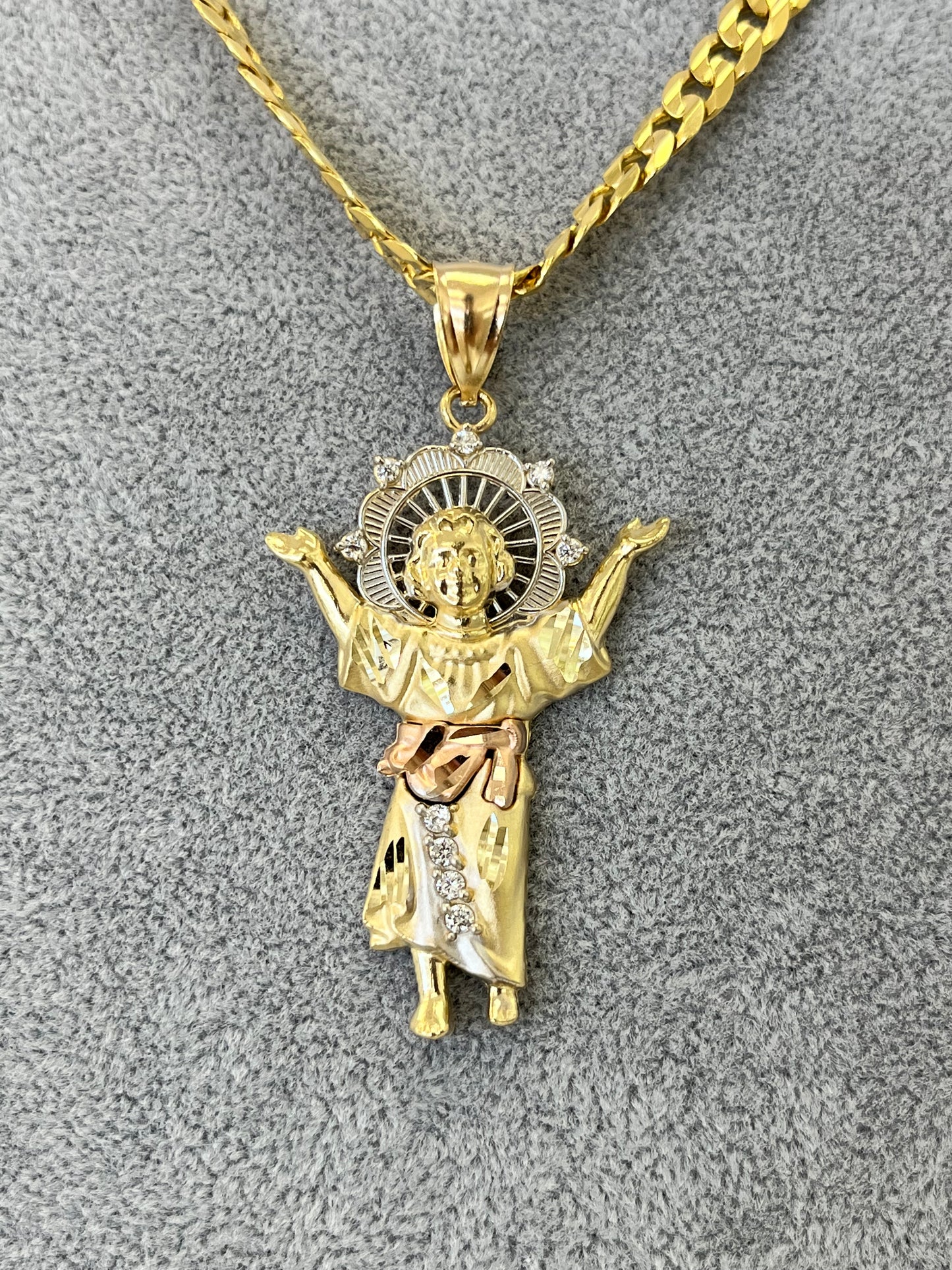 DIJE DIVINO NIÑO JESUS ORO 14K